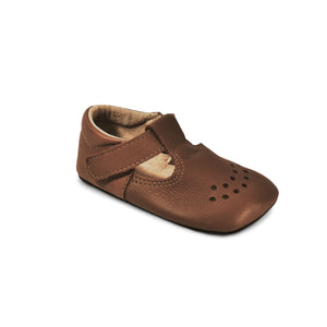 LUSTI. Children slippers made of soft reindeer leather. Color Brown